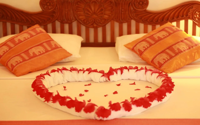 Royal Beach Resort