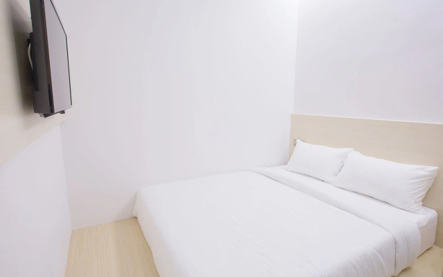 Minimalist Hotel