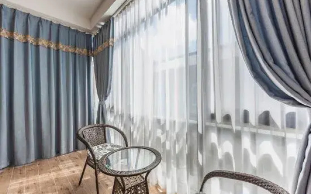 Xiangshan Summer Tour Homestay