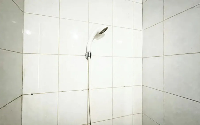 Studio Apartment Poris 88 Near Batu Ceper Station