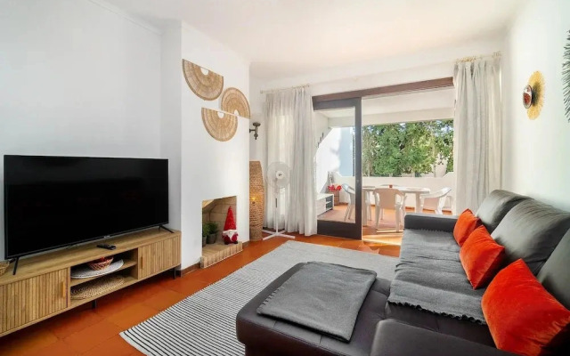 Balaia Sunshine Apartment