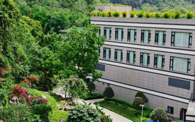 Changliu Mountain Resort Hotel