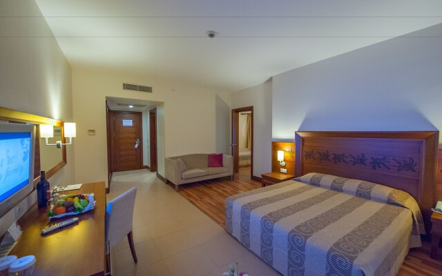 Kirman Leodikya Resort Турция, Окурджалар - отзывы, цены и фото номеров - забронировать отель Kirman Leodikya Resort - All Inclusive онлайн комната для гостей