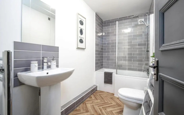 The Penthouses, 8 Albion Mews (Adults Only)