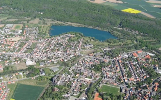 Liebevolle Fewo Seestadt mit Balkon und Badewanne