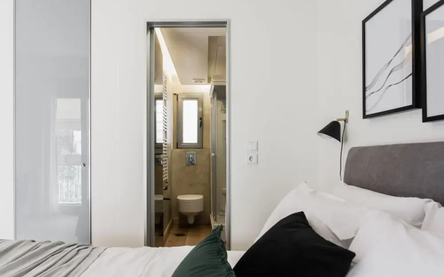 Striking 1BR Apartment in Kolonaki B