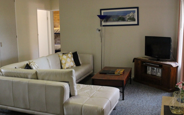 Westwood Motor Inn