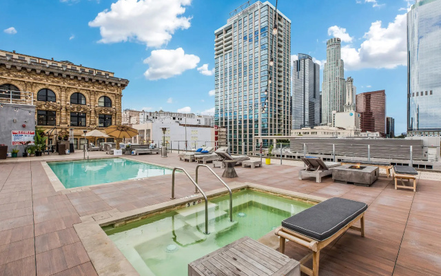 One Lux Stay Suites And Residences