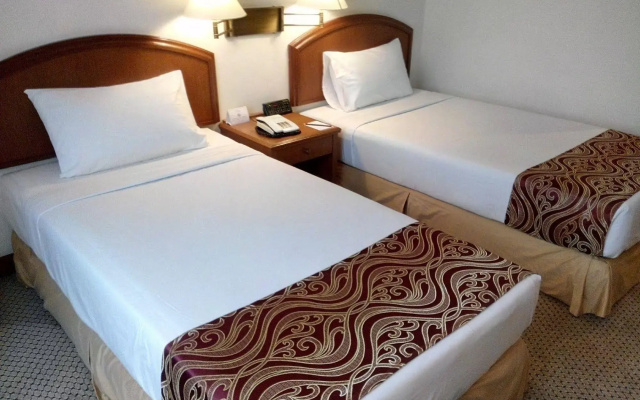 Mandarin Court Hotel
