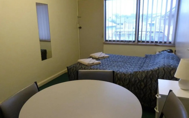 Grand Central Motel