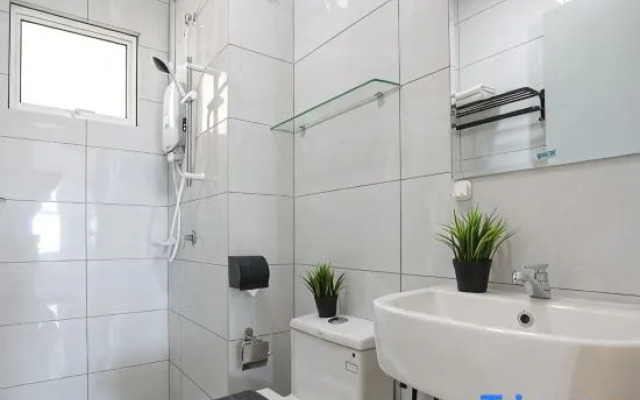 Melaka Seaview 2BR Netflix WiFi 4pax