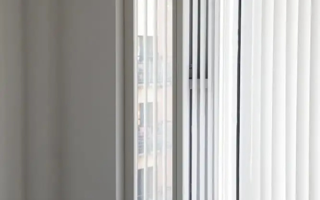 Spacious bright apartment w parking