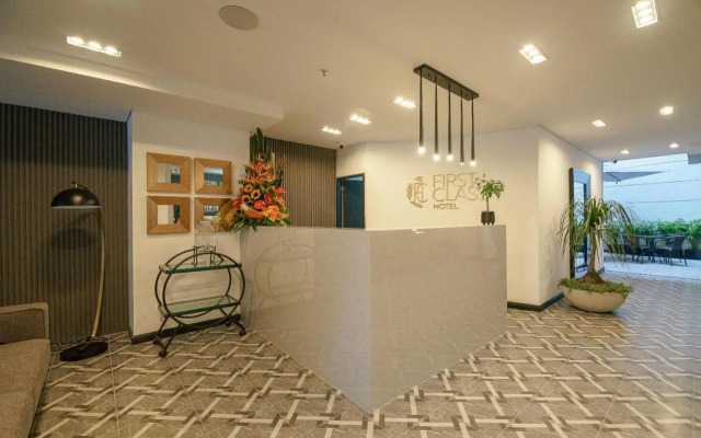 First Class Hotel