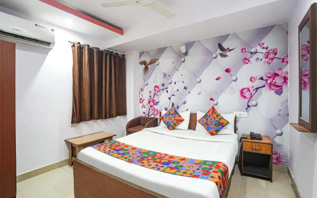 OYO 038 Hotel R Inn
