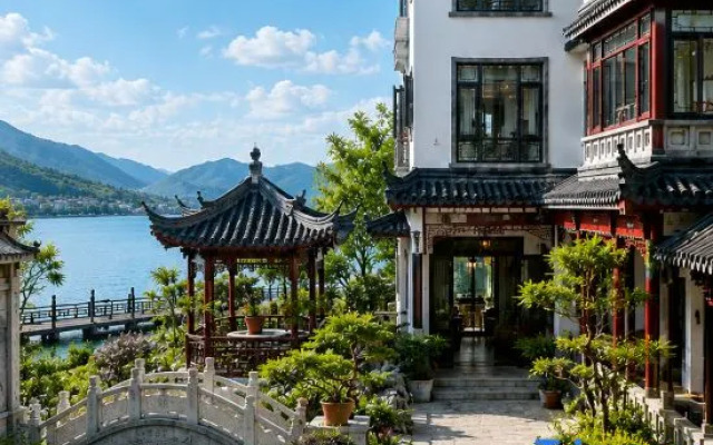 Ai Lian Ju · Jing Xiang Garden Guesthouse (Dongshan, Taihu)
