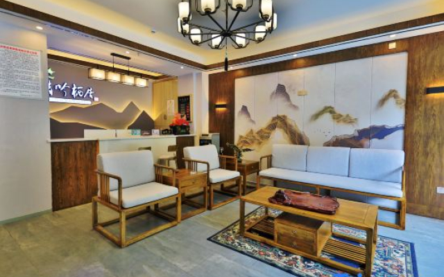 Hongya Qiliping Qingyinqi Juzhu B&B (Zero Kilometer Store)