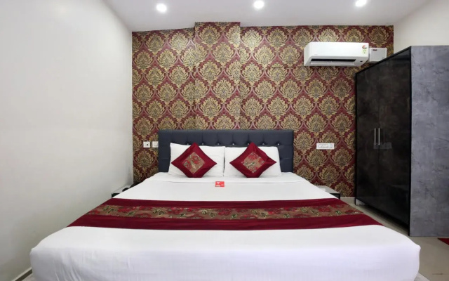Hotel Crossroads