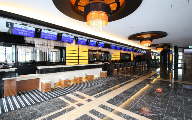 Отель APA Hotel & Resort Tokyo Bay Makuhari