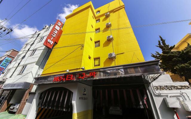 Goguma Hotel вид на фасад