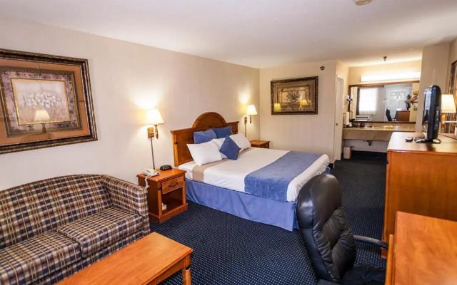 Downtowner Inn and Suites Hobby
