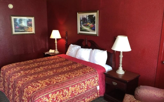 Oak Tree Inn