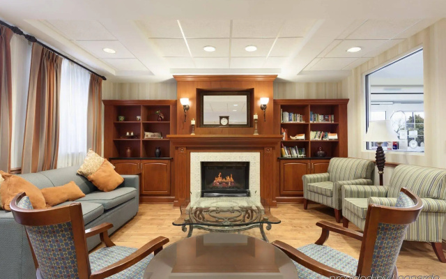 Spark by Hilton Rochester University Area