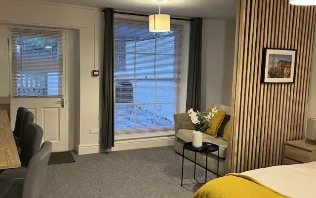 The Cozy Apartment