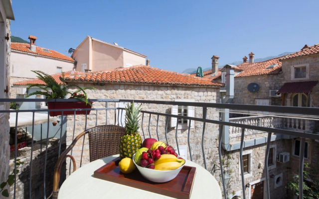 Lovely 2Bedroom Apartment In Heart Of Old Town Budva