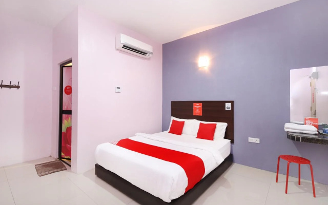 OYO 90456 Hotel Tgl