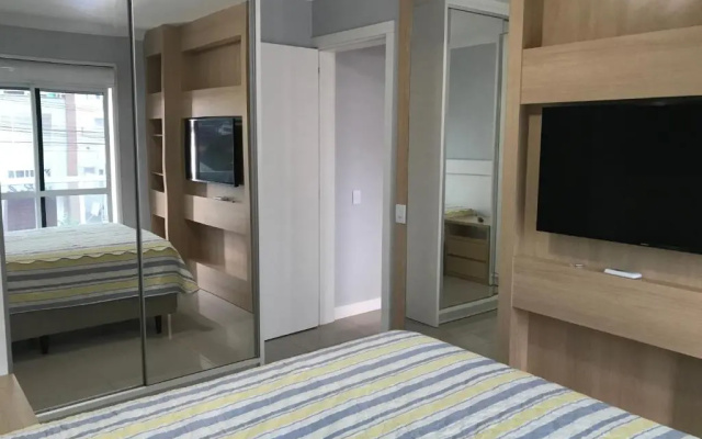 Apto. 03 Quartos à 500m da Praia