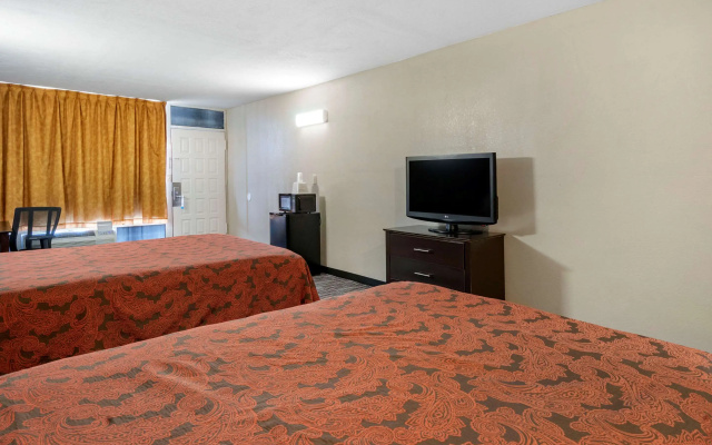 Rodeway Inn Clearwater - Largo