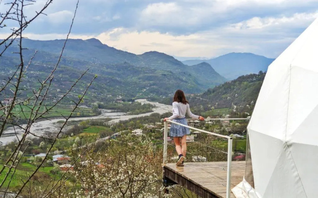 4 seasons. 4 სეზონი Glamping Georgia Racha