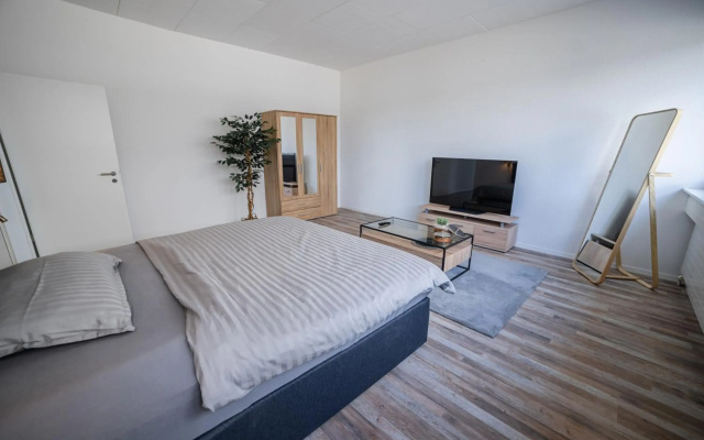 Pit Stop Apartments