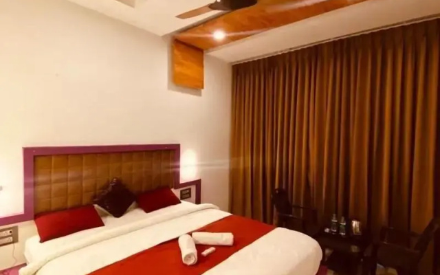 Hollywood Palace Resort