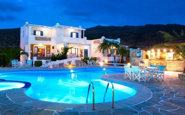 Island House Mare