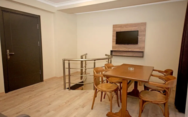 Taksim Corner Suite