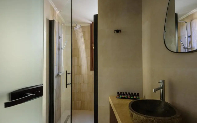 Arthur Suites
