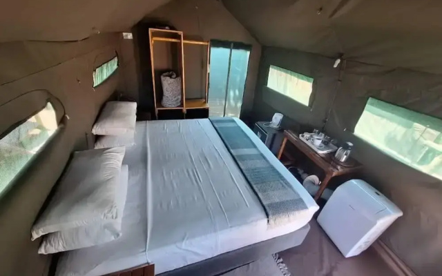 RiverScape Inn Tented Guest House