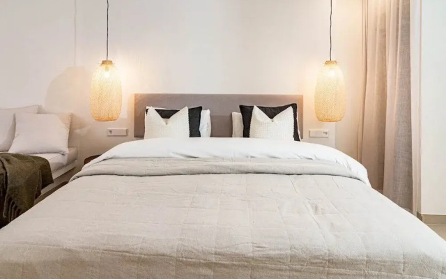A1- Seaclub Suites by Roomservices