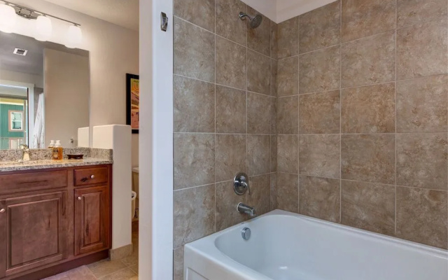 Two-Bedroom Townhome in Newpark Terrace by RedAwning