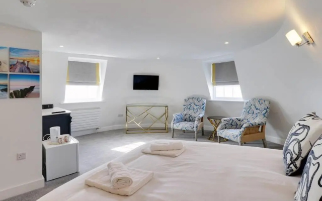 master accommodation suite 11 sea view