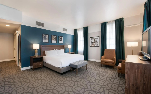 Magnolia Hotel Omaha