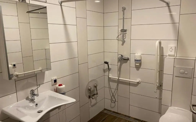 M70 Apartmanház