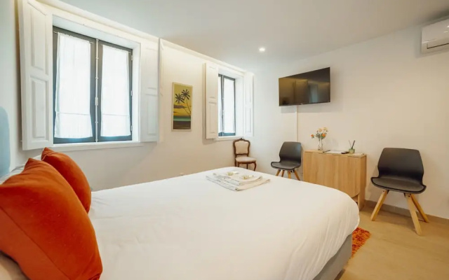 Carmo Residence Porto - SRA DO Carmo by Vacationy