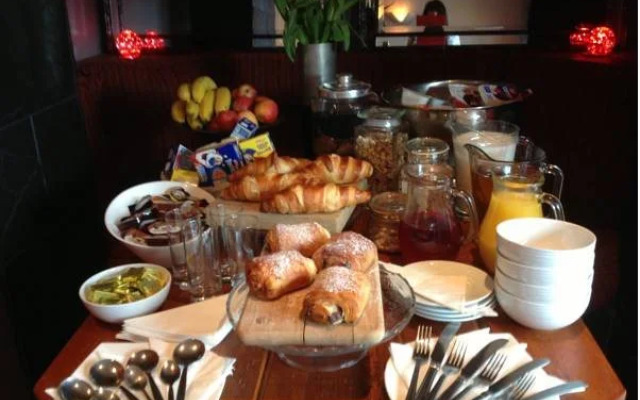 Cafe Valance Bar & Rooms