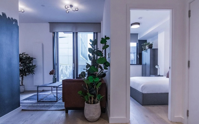 Design 1 Bed With Balcony