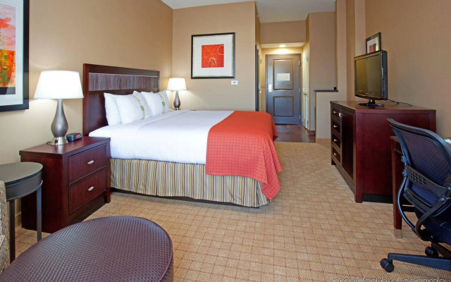 Holiday Inn Hotel & Suites Denver Airport