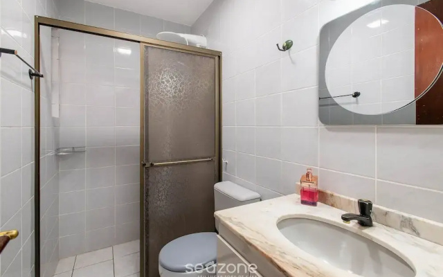 Apartment w/ Barbecue 350m From the Beach Ilh0503