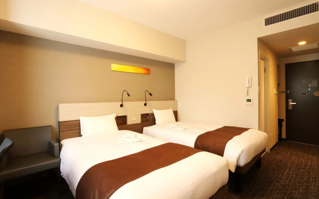 Smile Hotel Premium Osaka Hommachi