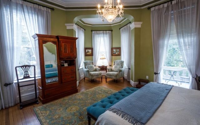 Kehoe House,Historic Inns of Savannah Collection
